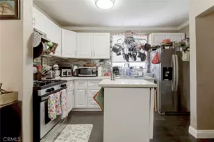 13158 Carl St, Pacoima, CA 91331 - Photo 17