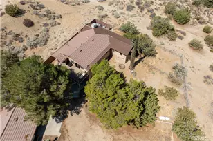 32451 Valyermo Rd, Pearblossom, CA 93553 - Photo 35