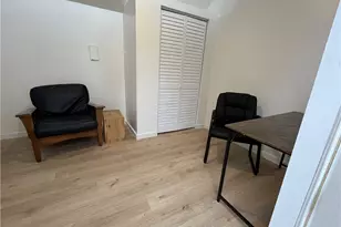 22963 Ostronic Dr, Woodland Hills, CA 91367 - Photo 29