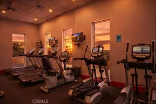 645 W 9th, Los Angeles, CA 90015 - Photo 15