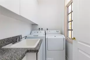 759 Foxkirk, Glendale, CA 91206 - Photo 35