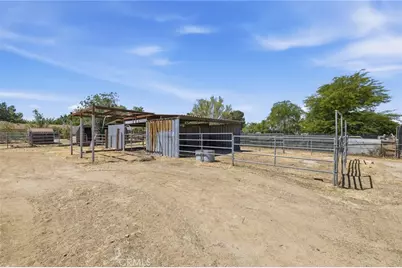 9837 E Avenue R10, Littlerock, CA 93543 - Photo 33