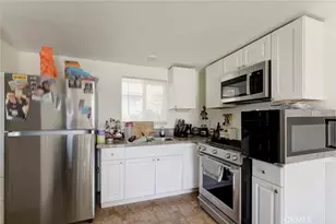 8022 Longridge Ave, North Hollywood, CA 91605 - Photo 31