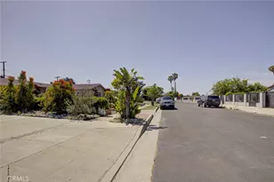 8022 Longridge Ave, North Hollywood, CA 91605 - Photo 35