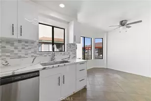 7550 Zombar, Van Nuys, CA 91406 - Photo 13