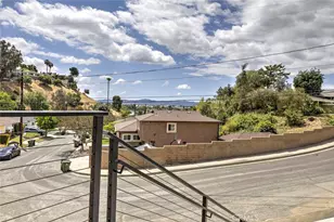 8504 Outland View, Los Angeles, CA 91352 - Photo 35