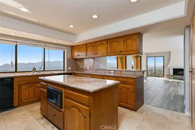 652 Robin Glen, Glendale, CA 91202 - Photo 17
