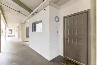 2900 Fairway Avenue #407, La Crescenta, CA 91214 - Photo 1