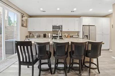 2886 Villa Catalonia Court, Corona, CA 92881 - Photo 11