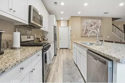 2886 Villa Catalonia Court, Corona, CA 92881 - Photo 13