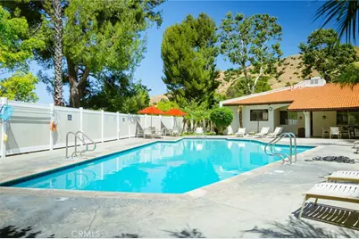 9759 Via Roma, Burbank, CA 91504 - Photo 43