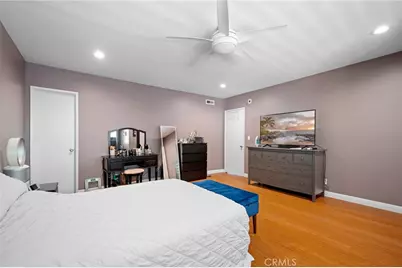 9759 Via Roma, Burbank, CA 91504 - Photo 13