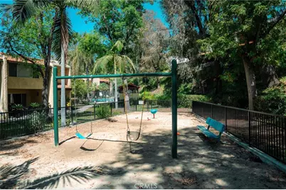 9759 Via Roma, Burbank, CA 91504 - Photo 45