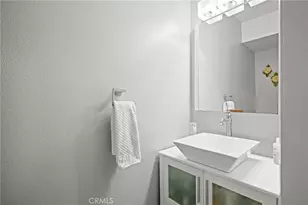 9759 Via Roma, Burbank, CA 91504 - Photo 9