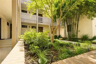 10470 Riverside, Toluca Lake, CA 91602 - Photo 25