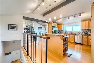 21651 Yucatan Ave, Woodland Hills, CA 91364 - Photo 15