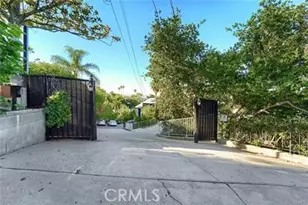 21651 Yucatan Ave, Woodland Hills, CA 91364 - Photo 3