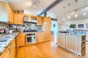 21651 Yucatan Ave, Woodland Hills, CA 91364 - Photo 11