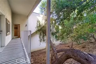 21651 Yucatan Ave, Woodland Hills, CA 91364 - Photo 37