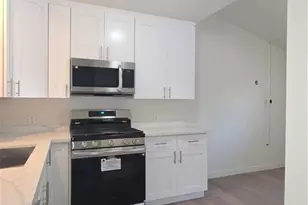 19364 Ave Of The Oaks, Newhall, CA 91321 - Photo 9