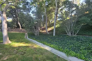 19364 Ave Of The Oaks, Newhall, CA 91321 - Photo 3