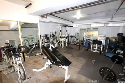2121 James M Wood Boulevard #221, Los Angeles, CA 90006 - Photo 21