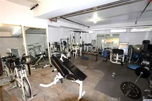 2121 James M Wood Blvd, Los Angeles, CA 90006 - Photo 21