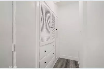 2121 James M Wood Boulevard #221, Los Angeles, CA 90006 - Photo 11
