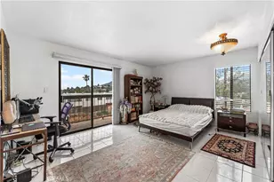 1745 Holly, Glendale, CA 91206 - Photo 25