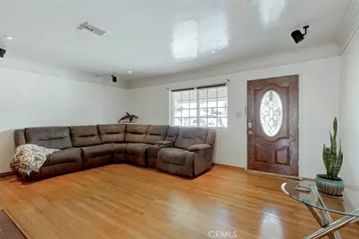 7920 Riverton Avenue, Los Angeles, CA 91352 - Photo 9