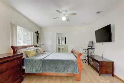 7920 Riverton Avenue, Los Angeles, CA 91352 - Photo 29