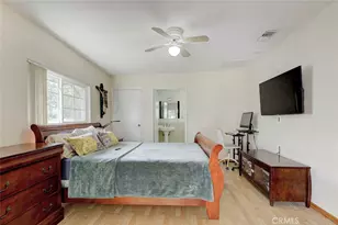 7920 Riverton Ave, Los Angeles, CA 91352 - Photo 29