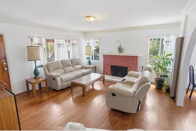 1257 1257 1/2 N New Hampshire, Los Angeles, CA 90029 - Photo 3