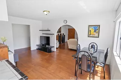 1257 1257 1/2 N New Hampshire, Los Angeles, CA 90029 - Photo 5