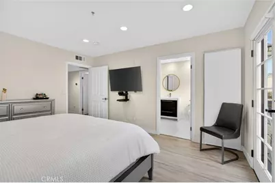 10894 Olinda #123, Los Angeles, CA 91352 - Photo 23