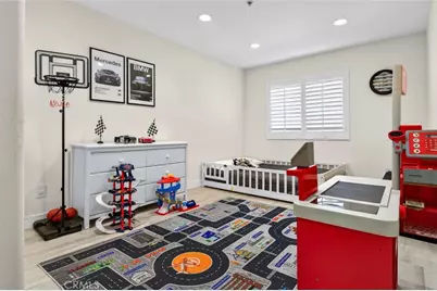 10894 Olinda #123, Los Angeles, CA 91352 - Photo 27
