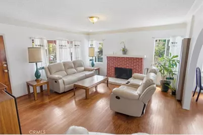 1257 1257 1/2 N New Hampshire, Los Angeles, CA 90029 - Photo 3