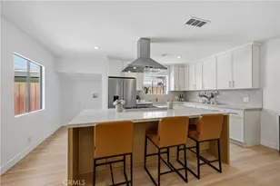 6845 Aura Ave, Reseda, CA 91335 - Photo 13