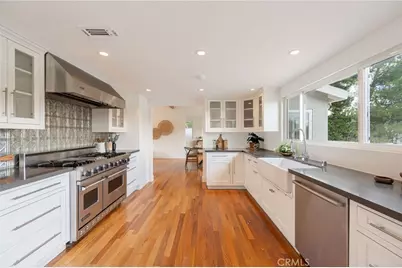19281 Berclair Lane, Tarzana, CA 91356 - Photo 23