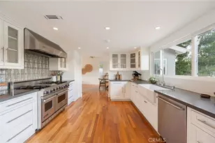 19281 Berclair Ln, Tarzana, CA 91356 - Photo 23
