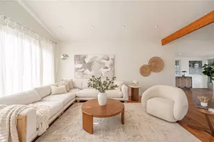 19281 Berclair Ln, Tarzana, CA 91356 - Photo 7