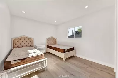 15644 San Fernando Mission, Granada Hills, CA 91344 - Photo 19