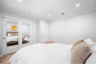 617 E Angeleno Avenue #206, Burbank, CA 91501 - Photo 19