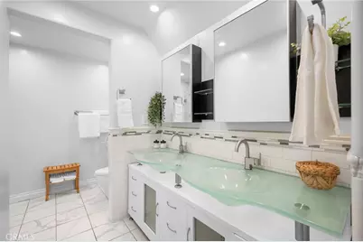 617 E Angeleno Avenue #206, Burbank, CA 91501 - Photo 15
