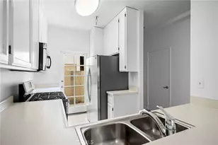 11038 Camarillo St, North Hollywood, CA 91602 - Photo 15