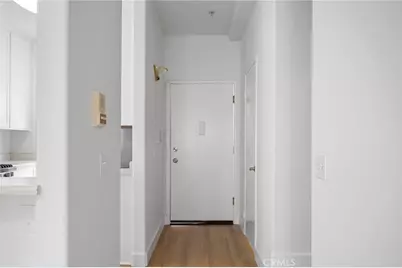 11038 Camarillo Street #13, North Hollywood, CA 91602 - Photo 5