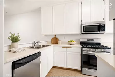 11038 Camarillo Street #13, North Hollywood, CA 91602 - Photo 13