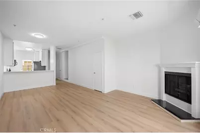 11038 Camarillo Street #13, North Hollywood, CA 91602 - Photo 9