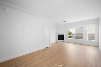 11038 Camarillo Street #13, North Hollywood, CA 91602 - Photo 7