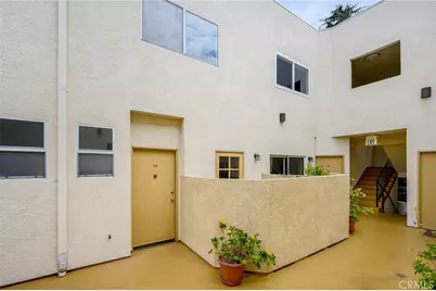 11038 Camarillo Street #13, North Hollywood, CA 91602 - Photo 3